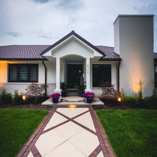 Appealing Entrances & Outdoor Lighting